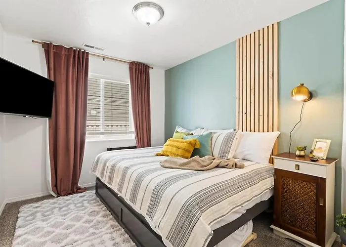 Caldwell Ruby Tuesday! 60'S Inspired Comfort 3B2B